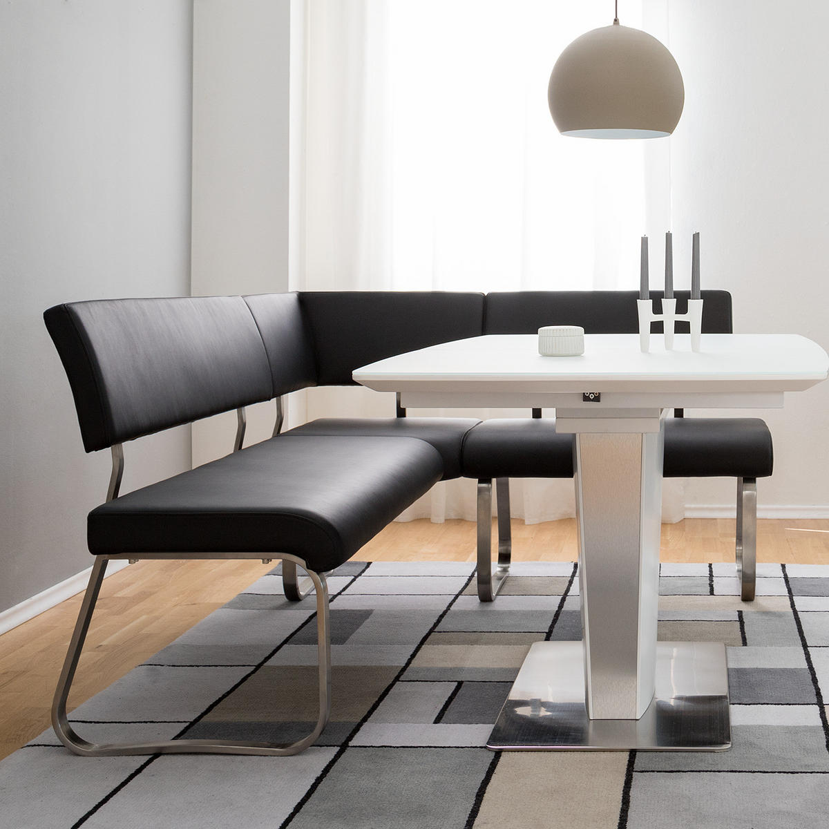 ECKBANK - Kunstleder / Edelstahl - Schwarz / Edelstahl - Edelstahlfarben/Schwarz, Kunststoff/Metall (200/86/150cm) - home24
