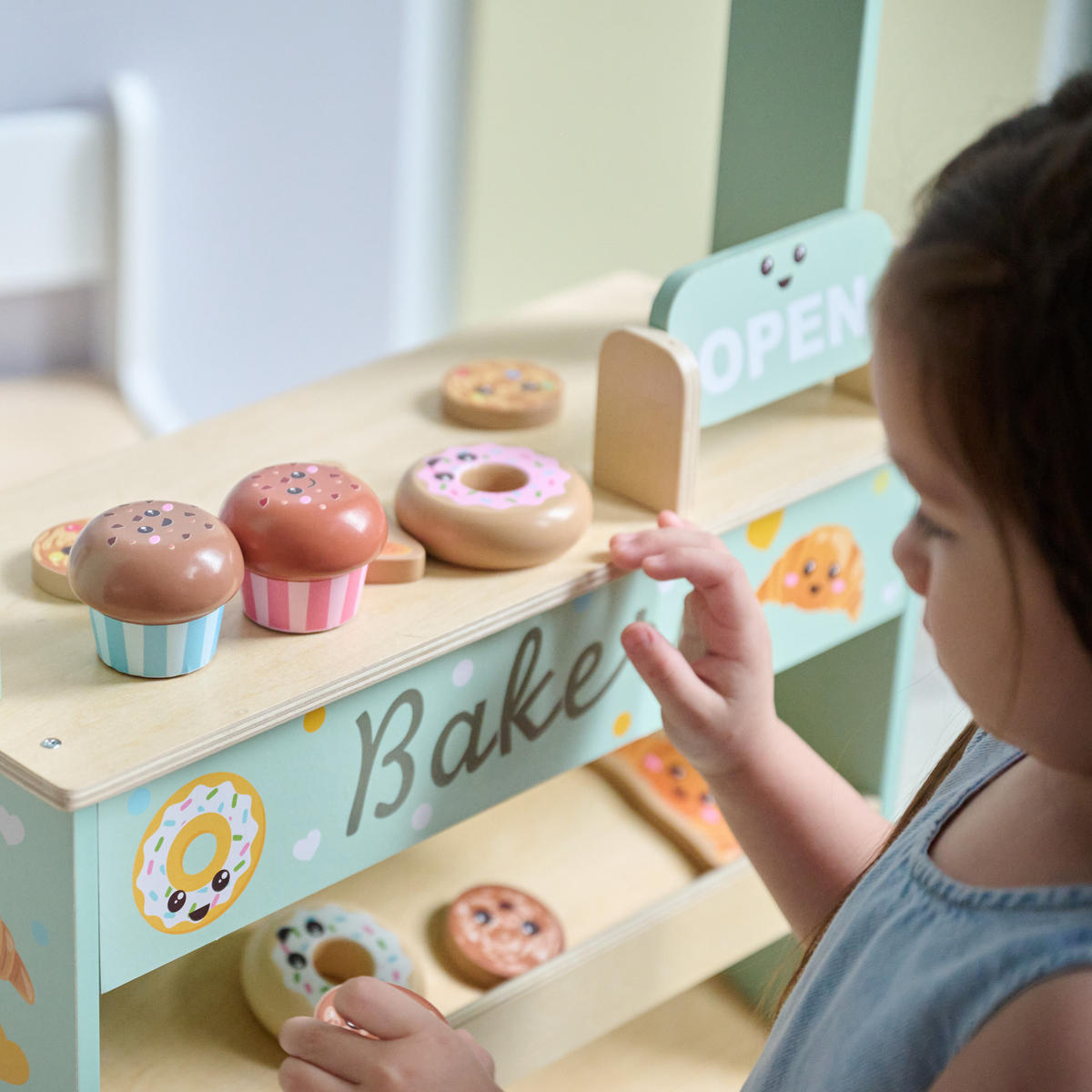 HOLZ-BÄCKEREISTAND mit 12 Gebäckstücken, Grün, 93cm - Grün, Holz (18/93/43cm) - Teamson Kids