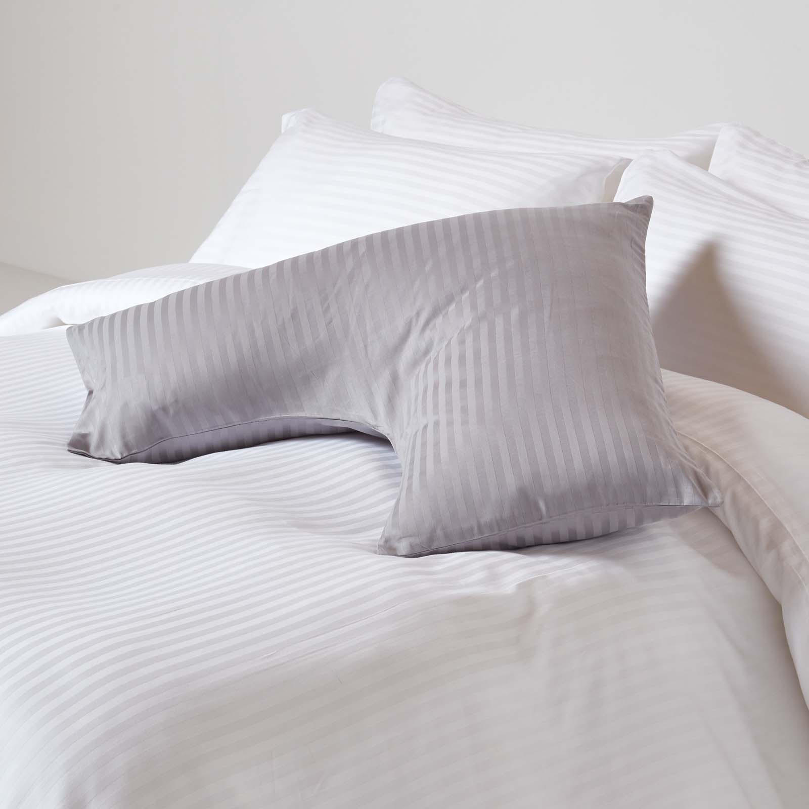KISSENBEZUG für V-Form-Kissen, Damast-Streifen, Fadendichte 330 - Grau, Textil (38/76cm) - Homescapes