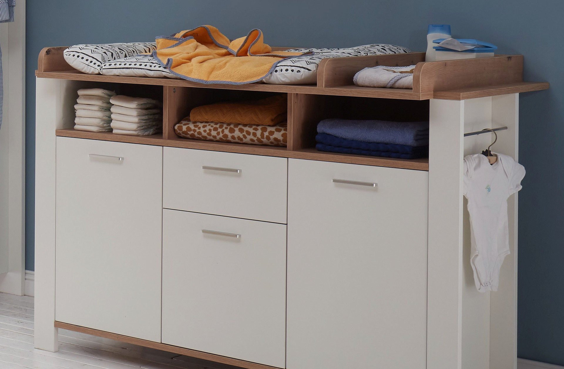 Prebaľovacie pulty a komody