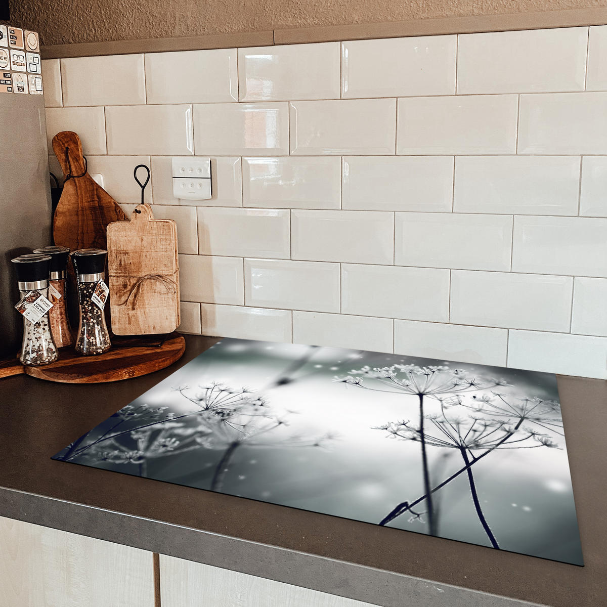 HERDABDECKPLATTE Blumen - Winter - Schnee - Natur Induktionsmatte 71x52 cm - Grau, Kunststoff (71/52/0.2cm) - MuchoWow