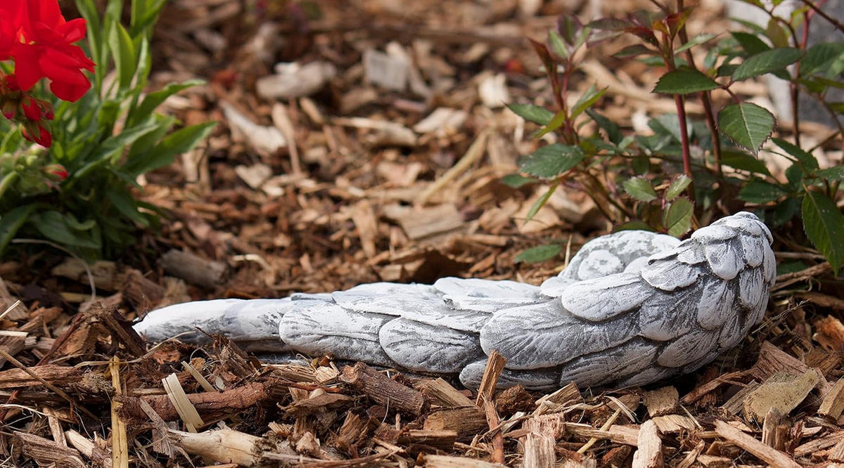 STEINFIGUR Grabschmuck Engel Flügel frostfest massiver Steinguss - Grau, Stein (28/7/16cm) - stoneandstyle