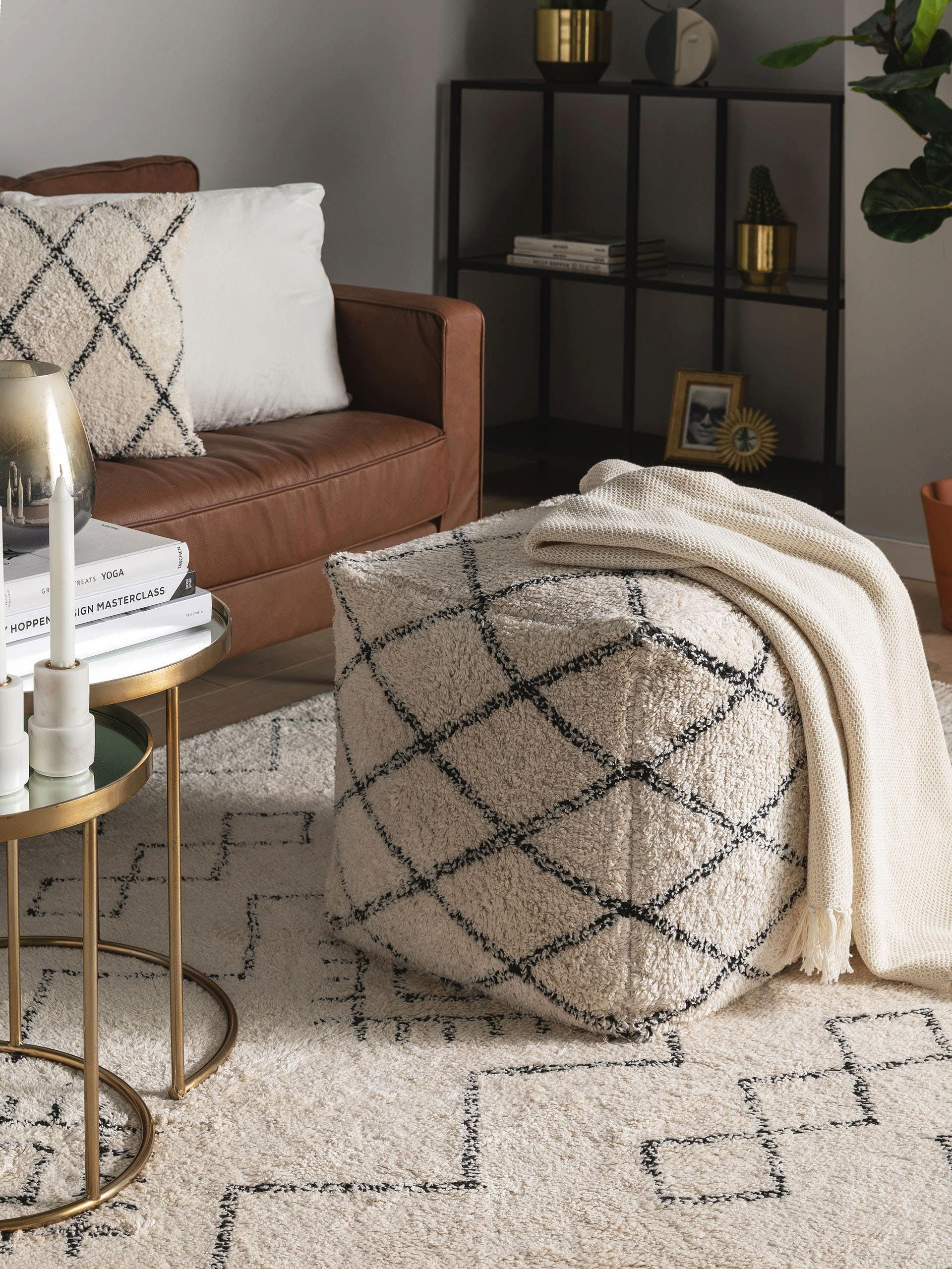 POUF Naomi Cream 45x45x45 cm - Creme, Textil (45/45/45cm) - benuta Nest