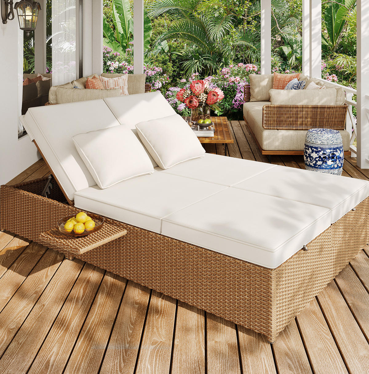 GARTENLIEGE aus Metall, PE-Rattan und Polyester 199x120x37 cm Weiß mit verstellbaren Rückenlehnen, Kissen und Beistelltisch - Weiß, Kunststoff (120/37/199cm) - Modfu