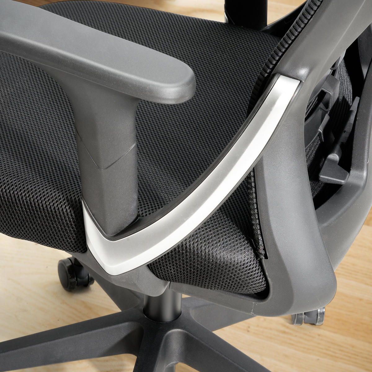 BÜRODREHSTUHL Schwarz Mesh mit Wippmechanik, 4-fach Lordosenstütze und Höhenverstellung ATLAS - Schwarz, Kunststoff/Textil (65/104/65cm) - KADIMA DESIGN