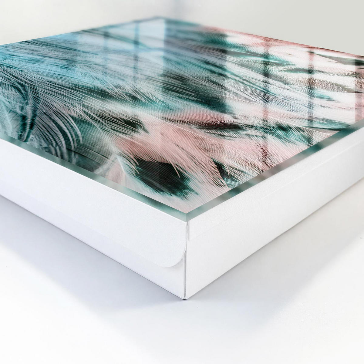 SCHLÜSSELBOX Weiß 30x30 cm – Türöffnung nach rechts - Pastellfarbene Federn - Hellblau, Metall (30/30/5cm) - TULUP