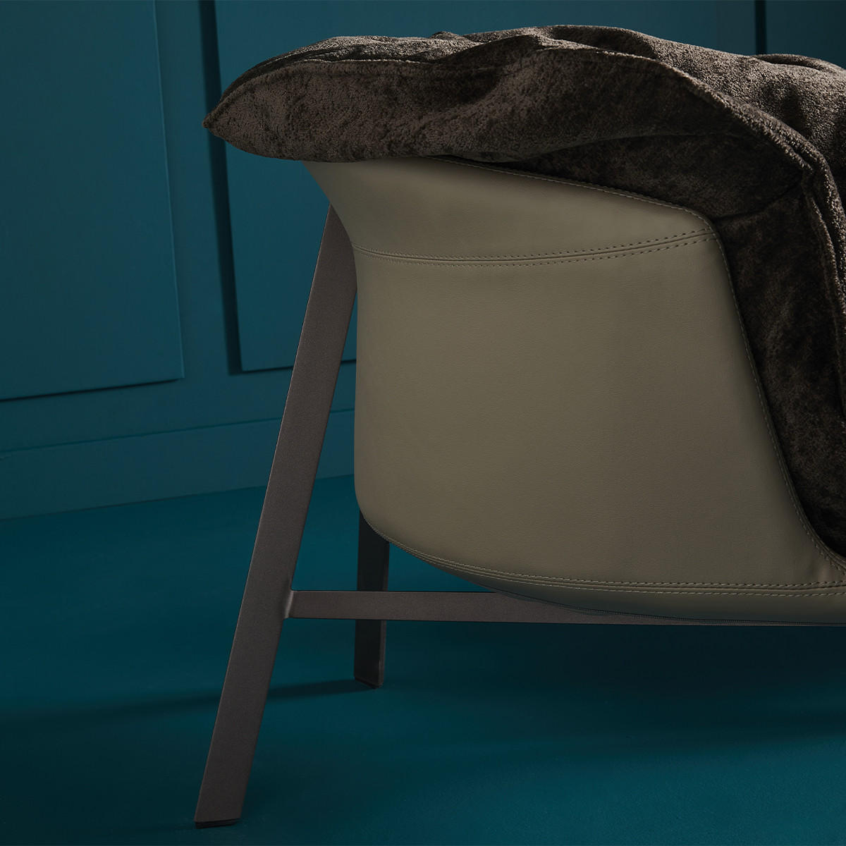 BOB Sessel - Kissen aus Chenille-Stoff - Braun, Textil (83/63/83cm) - Signature