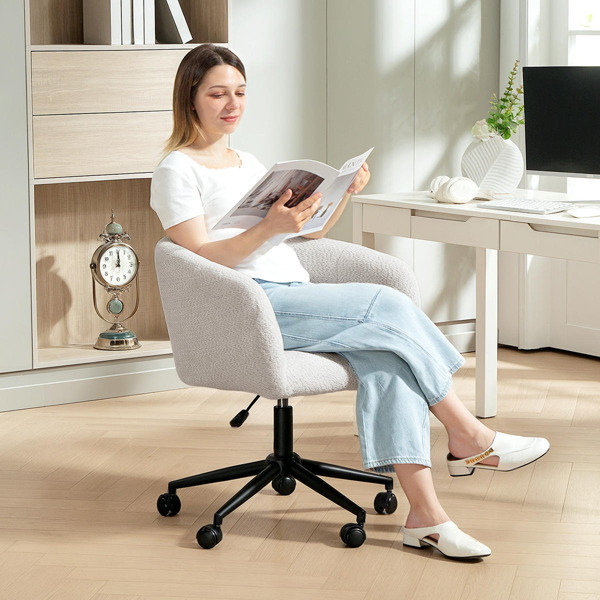 GEPOLSTERTER Bürostuhl mit Plüschbezug, Wannen-Design, rollbarer Schreibtischstuhl, Stahlbasis, Creme+Schwarz - Creme, Textil (59/85/65cm)