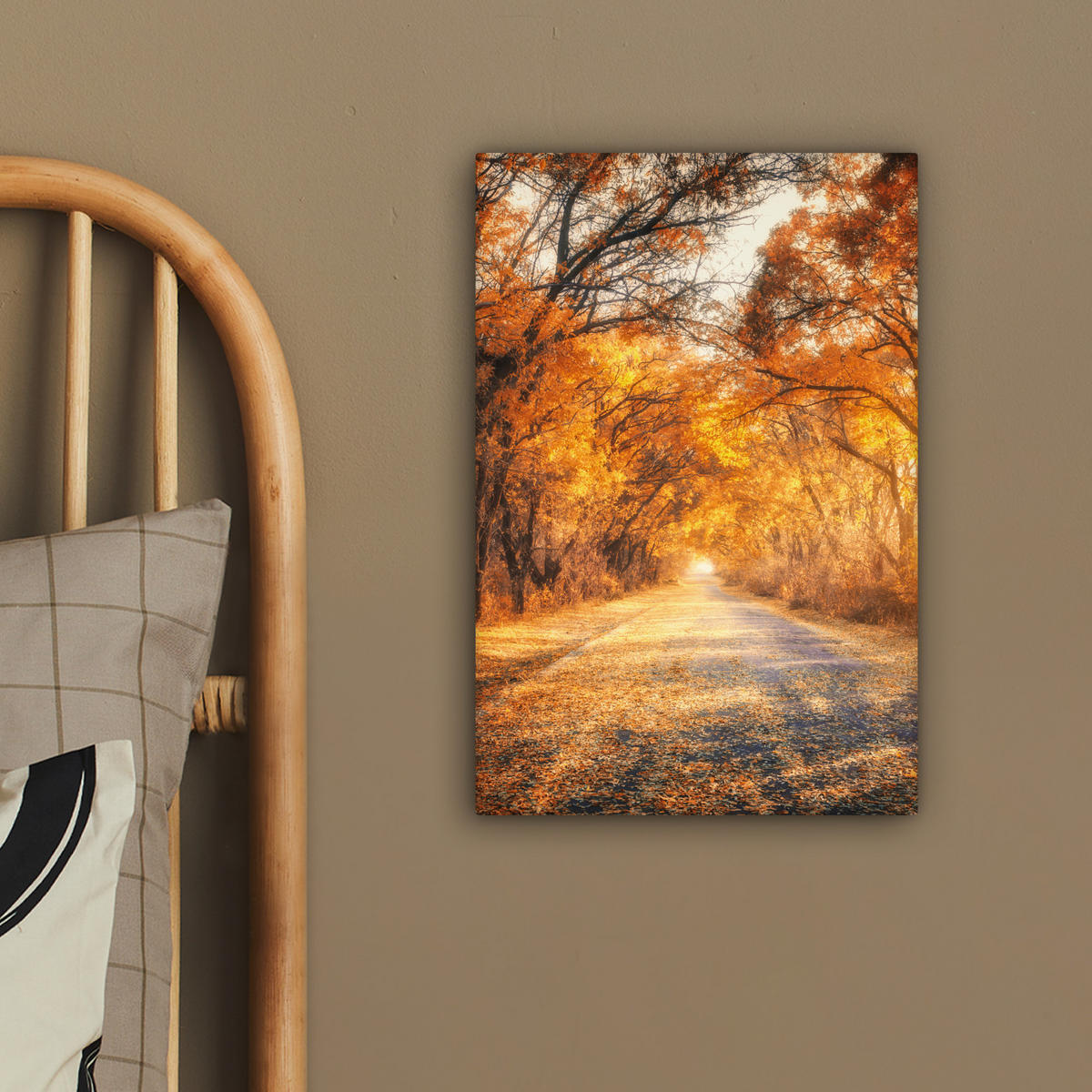 LEINWANDBILD Wald - Herbst - Bäume - Waldweg - Natur 20x30 cm - Bernsteinfarben, Textil (20/30cm) - MuchoWow