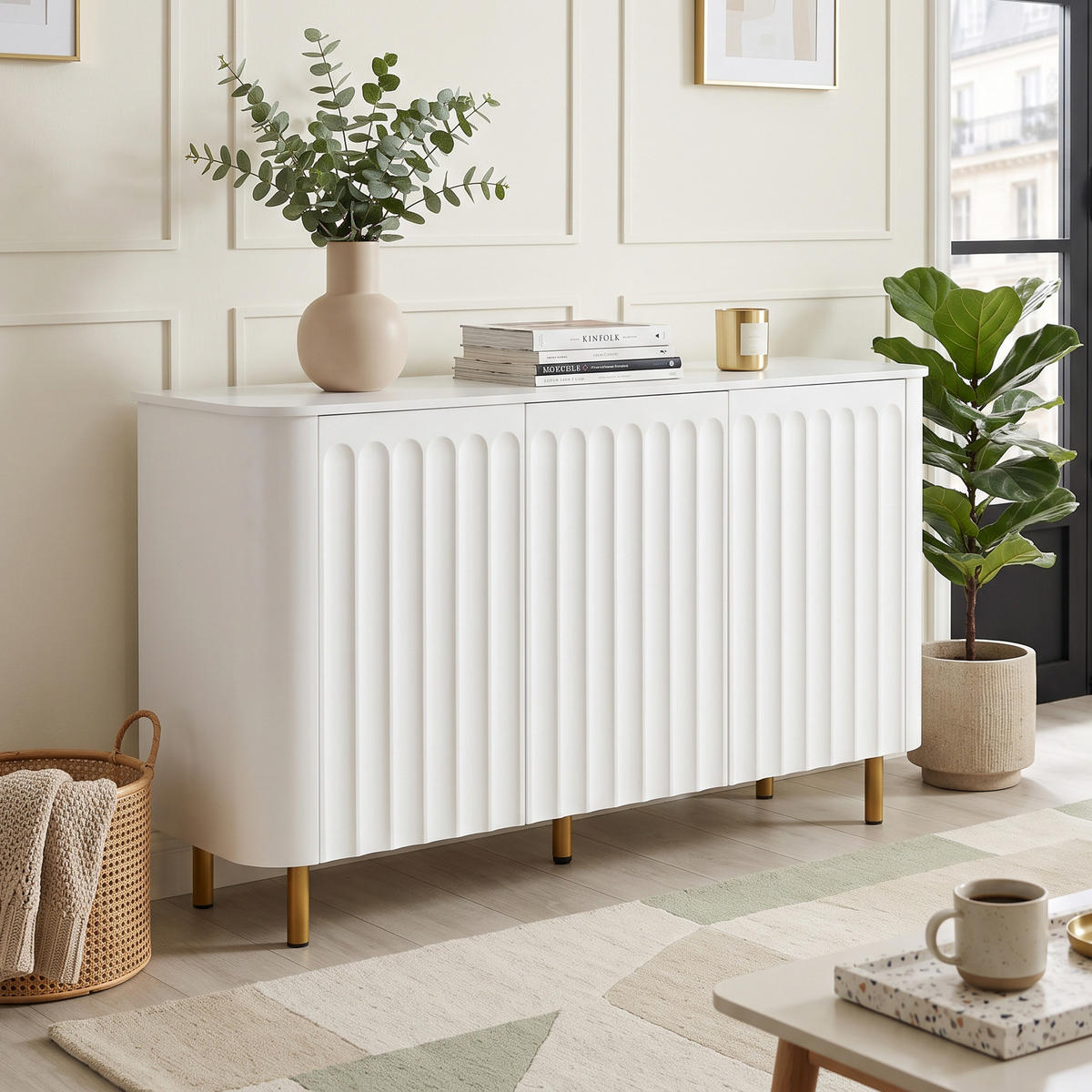 SIDEBOARD Weiß 135cm Grifflos mit 3 Türen 3D-Säulenrelief & Metallfüßen - Weiß, Holzwerkstoff (135/78/36cm) - Urban Meuble