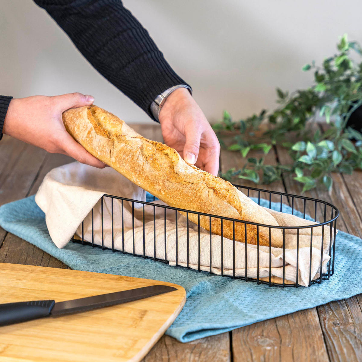 BROTKORB lang, Bambus/Metall schwarz - Schwarz, Metall (12.5/8.5/42cm) - eluno