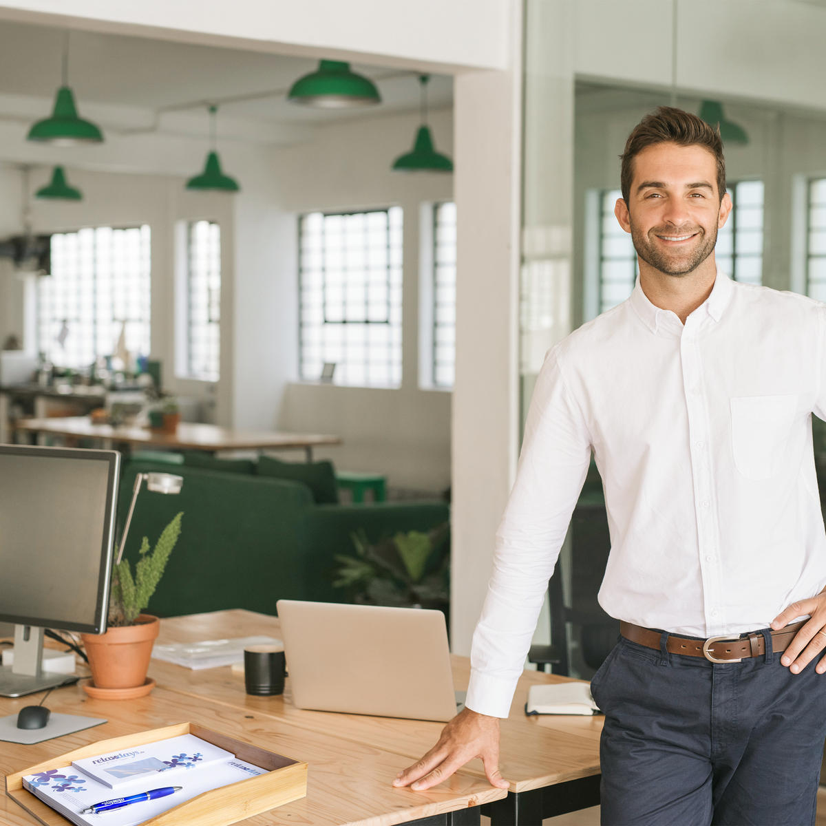 DÁVKOVAČ papierov - svetlohnedá, drevo (25/6/34cm) - Relaxdays