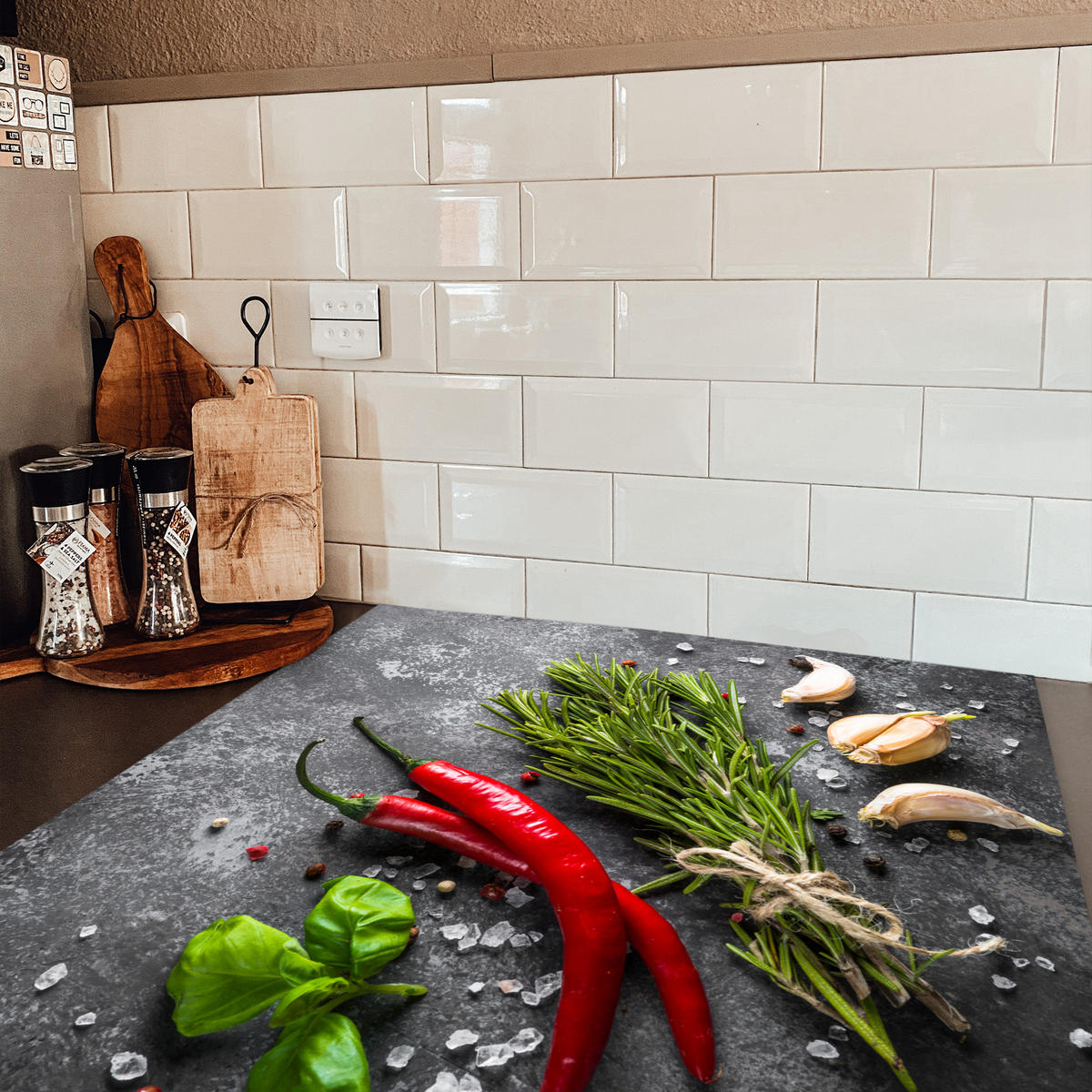 HERDABDECKPLATTE Pfeffer - Kräuter - Gewürze - Beton 78x78 cm - Rot, Kunststoff (78/78/0.2cm) - MuchoWow