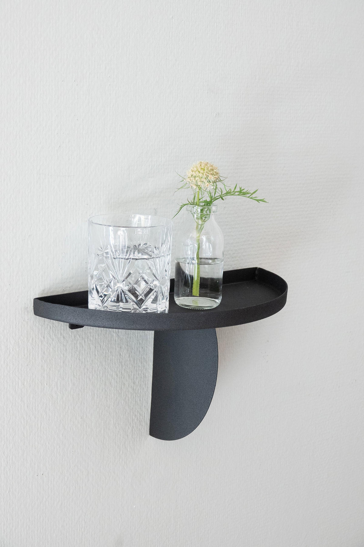 WANDREGAL Melik in Schwarz 25 cm - Schwarz, Metall (15/22/25cm) - LaLe Living