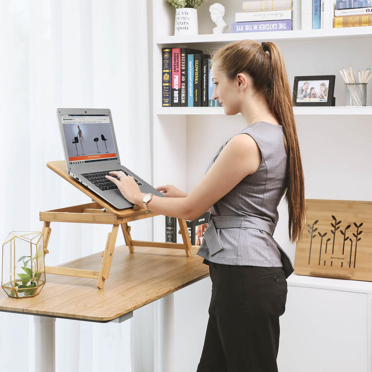 LAPTOPTISCH - Eukalyptusholzfarben, Holz (55/35/29cm) - Hansiro