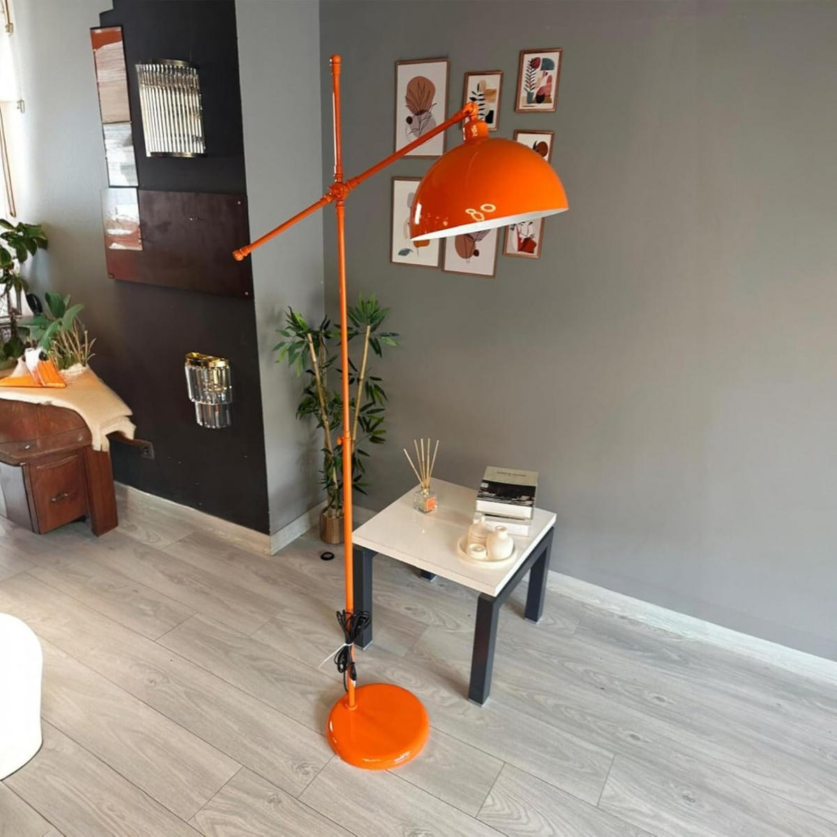 STEHLAMPE Stelan aus Metall mit E27, verstellbarer Lampenschirm - Orange, Metall (37/37/171cm) - Bamyum