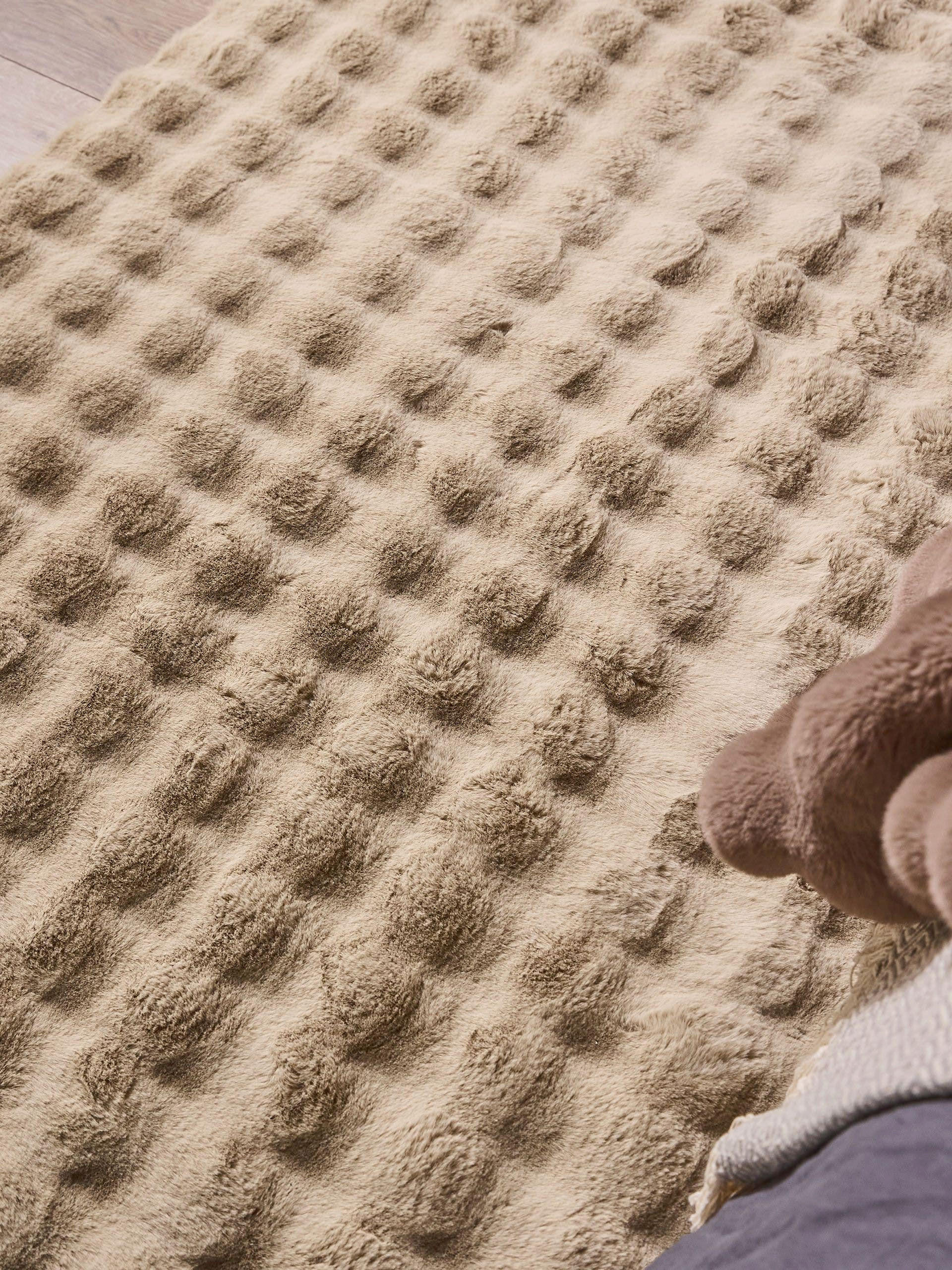 Thumbnail - benuta Nest Kunstfell-Teppich, Beige, Textil, Rechteckig, 120x170 cm, wasserabweisend, Teppiche & Böden, Teppiche