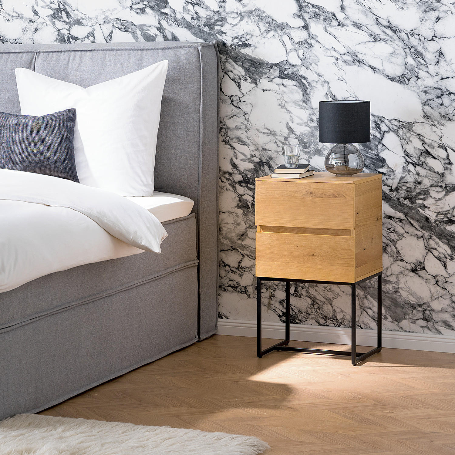 NACHTKOMMODE - Echtholzfurnier / Eisen - Eichefarben/Schwarz, Holzwerkstoff (42/75/40cm) - home24