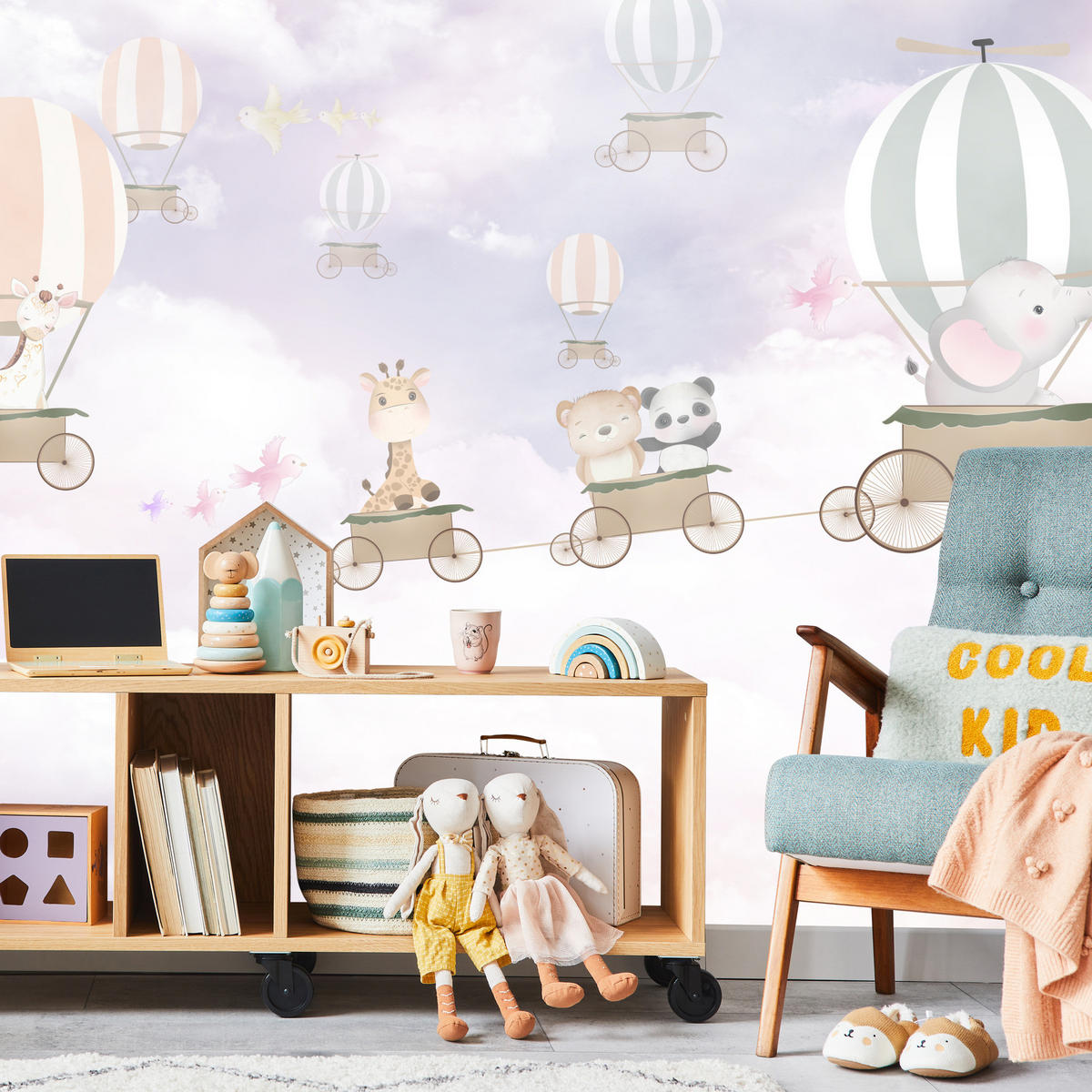 FOTOTAPETE für Kinderzimmer Tiere Wolken Luftballons 450x315 - Beige/Violett, Papier (450/315cm) - Muralo