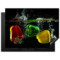 HERDABDECKPLATTE Paprika - Gemüse - Wasser - Schwarz - Rot - Grün - Gelb Herdabdeckung Induktionsfeld 70x52 cm - Multicolor, Kunststoff (70/52/0.2cm) - MuchoWow