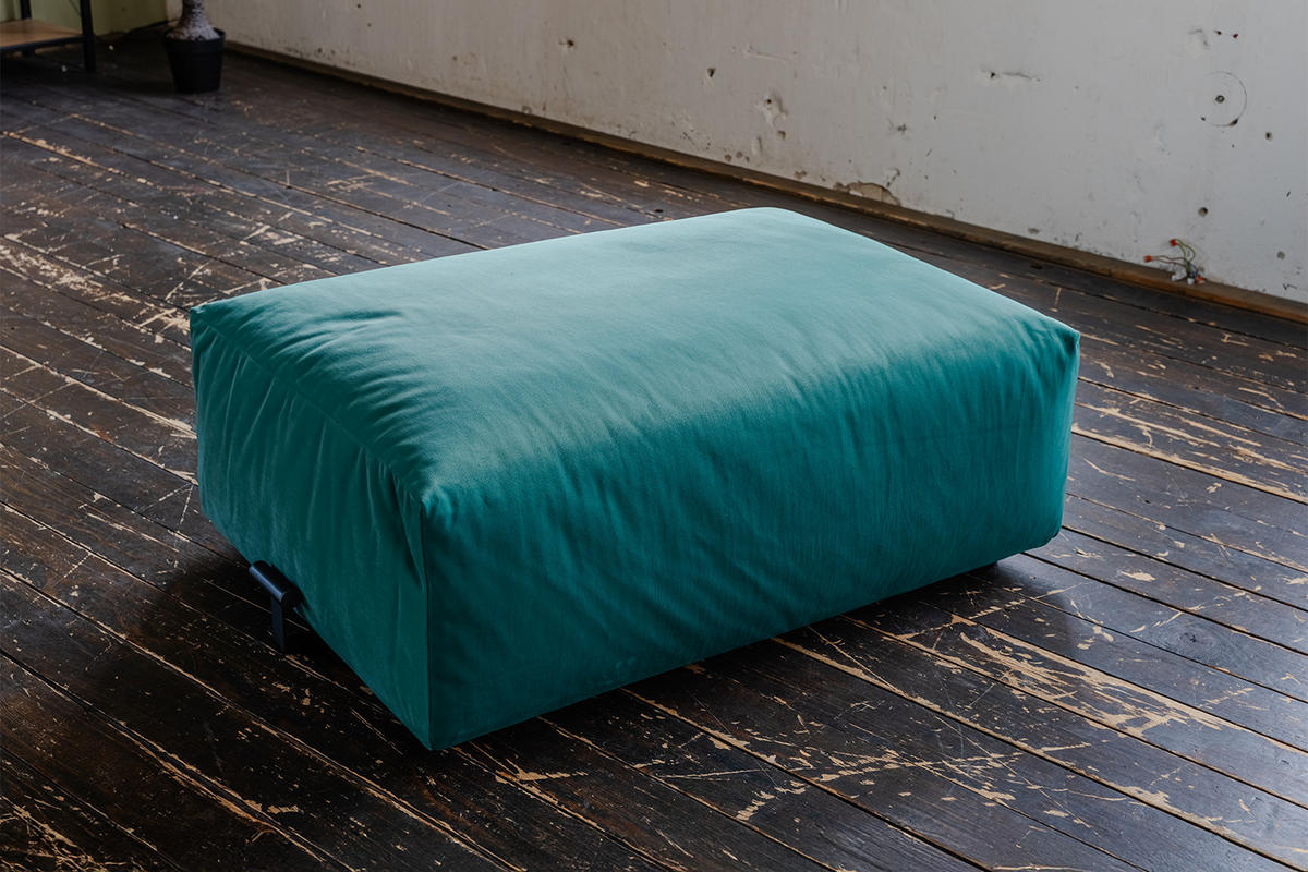 HOCKER MIA Grün Velvet - Schwarz/Grün, Kunststoff/Textil (117/47/84cm) - KAWOLA