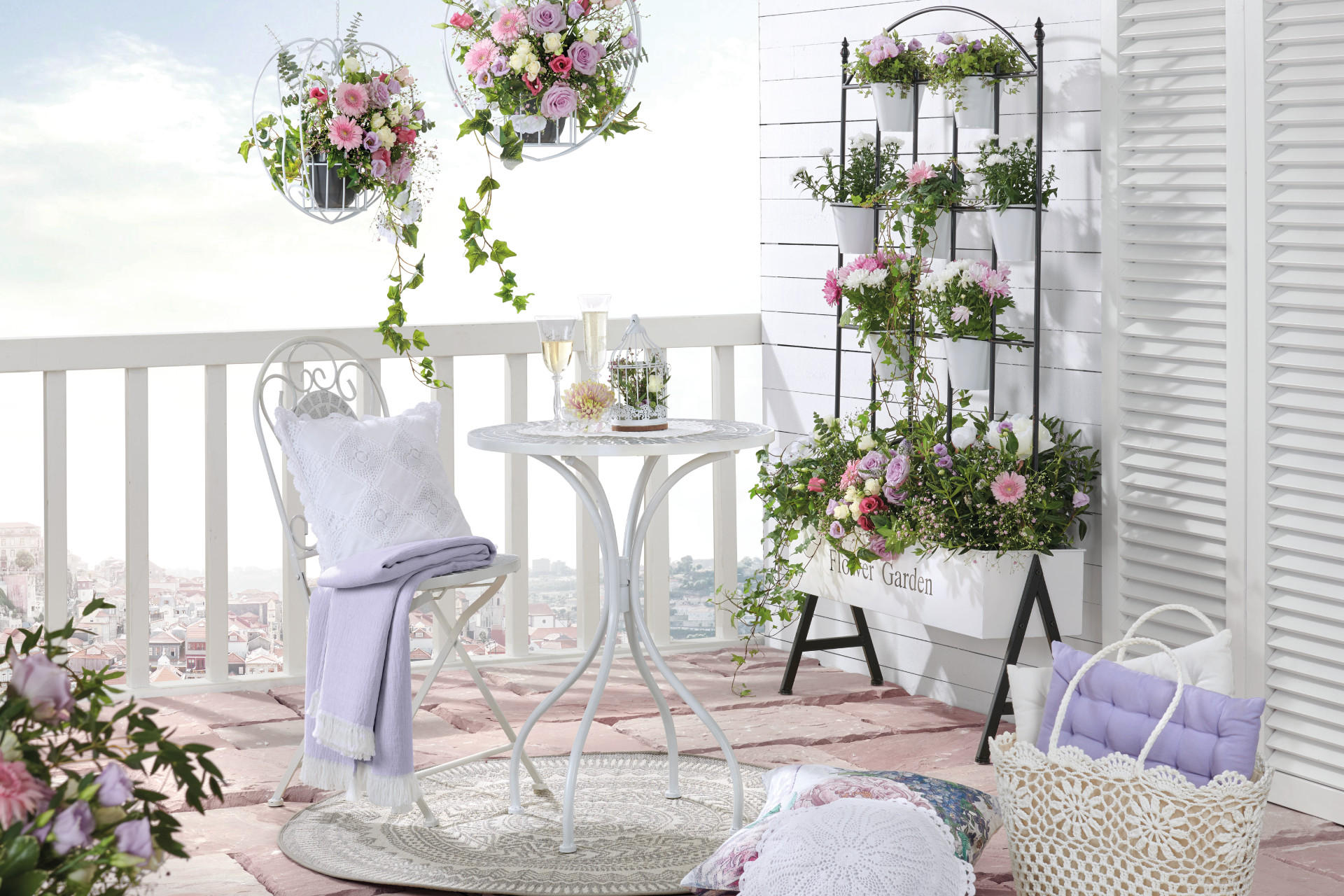 Romantická výzdoba na balkoně