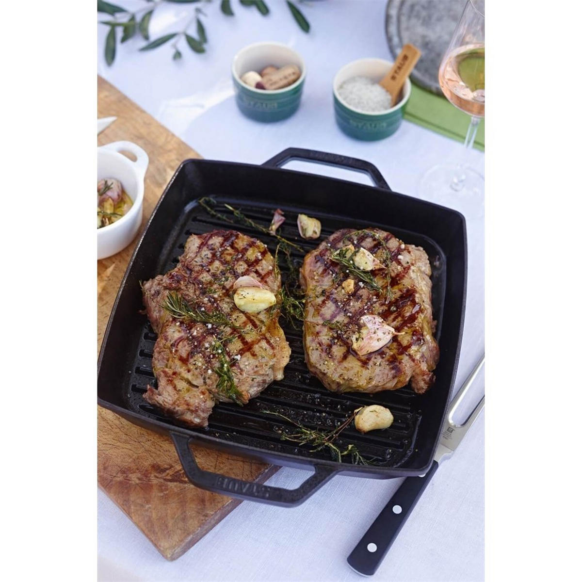 GUSSEISENPFANNE 28 cm NPC405116830 - Schwarz, Metall (34.8/28/4.3cm) - Staub