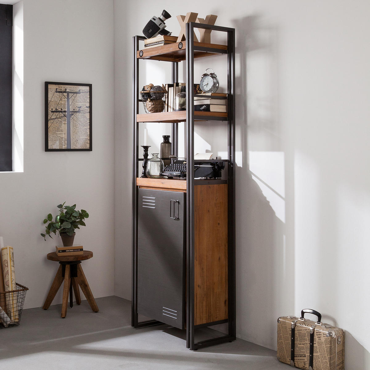 REGAL - 2 Fächer, 1 Tür, Akazie massiv / Metall - Akaziefarben, Holzwerkstoff (60/190/35cm) - home24
