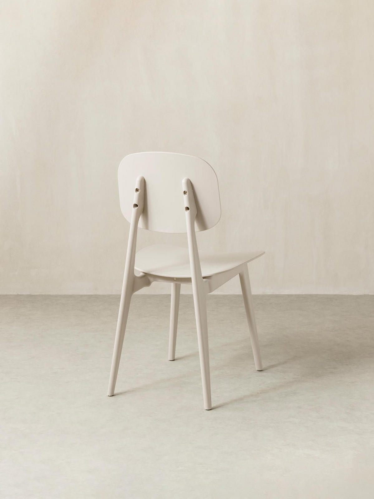 STUHL Helm Beige 43 cm x 82.5 cm - Beige, Kunststoff (43/82/51cm) - Kenay Home