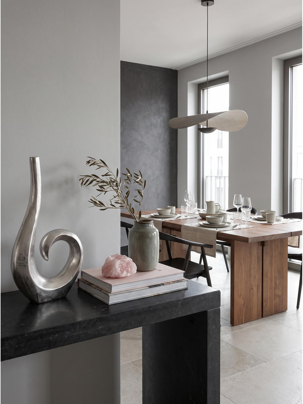 METALLVASE BAVENO, Aluminium, handgefertigt, Silber, 26 x 8 x 47 cm - Silberfarben, Metall (47cm) - KADIMA DESIGN