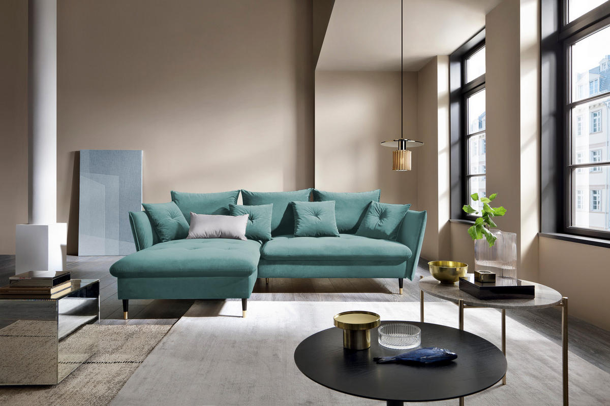 ECKSOFA GLAM mit Schlaffunktion, Ottomane & goldenen Füßen – Samtsofa im Glamour-Stil mit Zierkissen, 258x167x91cm, Linke, MÜNZE - Hellgrün, Holz/Textil (167/258cm) - DomoHome