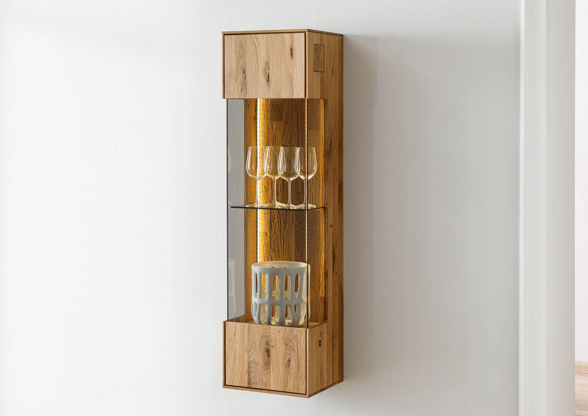 HÄNGEVITRINE Wildeiche 37x32x130 natur geölt WIEN #232 - Naturfarben, Holz (37/130/32cm) - Massivmoebel24