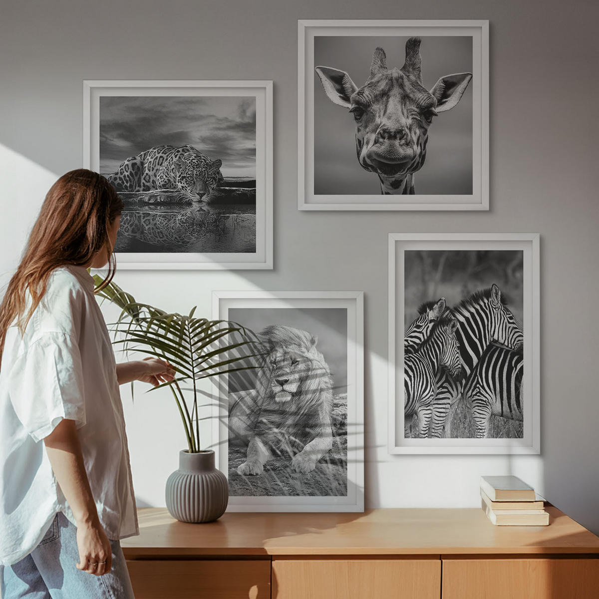 BILDER SET 4er Set - 50x50 cm & 40x60 cm Weißer Rahmen - Wildtiere Löwe Jaguar Giraffe Zebras - Weiß, Kunststoff (50/50cm) - TULUP
