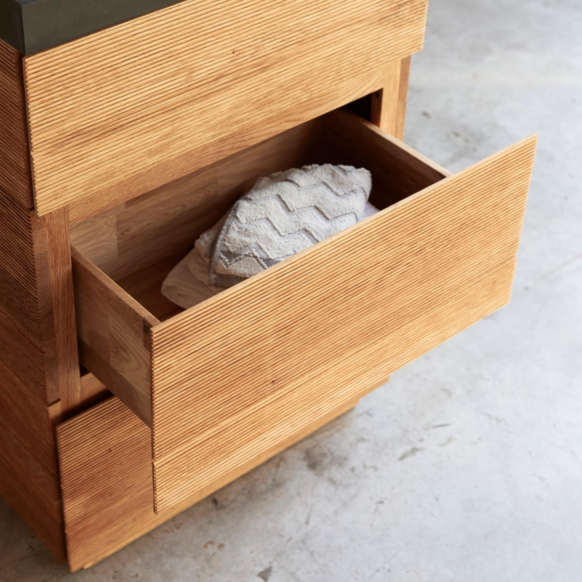 BADEZIMMERMÖBEL Karl Natur aus Eiche - Naturfarben, Holz (60/94/46cm) - Tikamoon