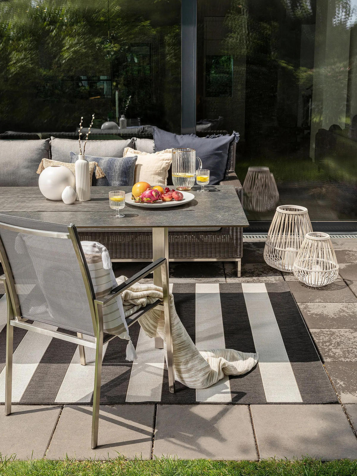 OUTDOORTEPPICH Metro Schwarz 120x170 cm - Schwarz, Kunststoff/Textil (120/170cm) - benuta Nest