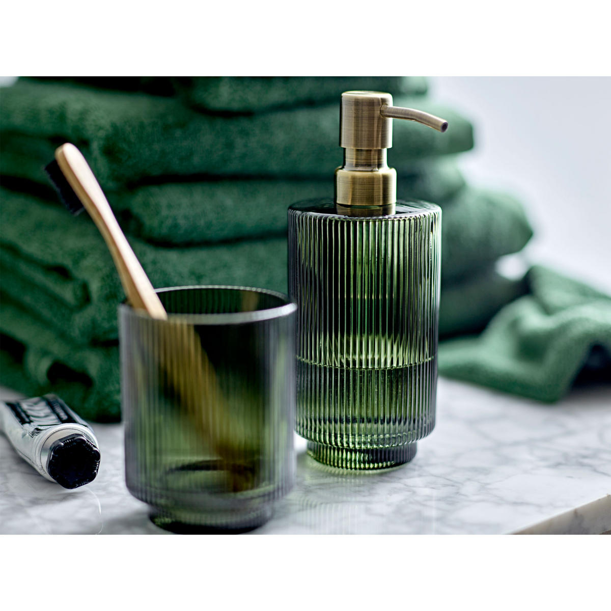 ZAHNBÜRSTENHALTER Clarity Dark Green - Grün, Kunststoff (9/11.2/9cm) - Södahl