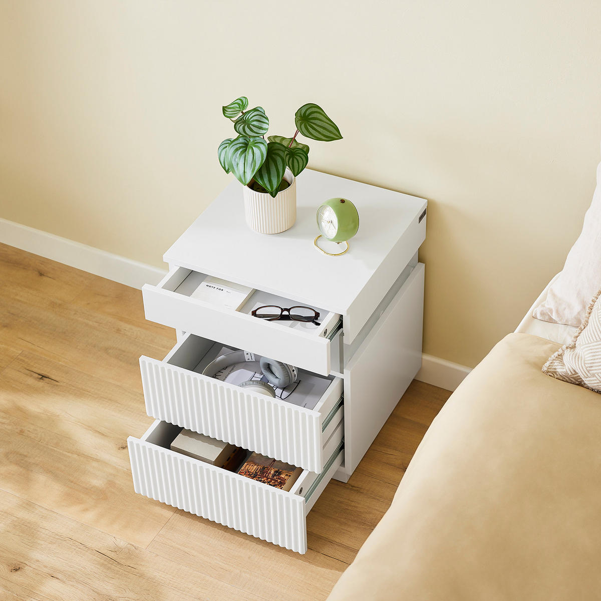 NACHTTISCH mit 3 Schubladen, Weiß - Weiß, Holzwerkstoff/Metall (41/52/40cm) - SoBuy