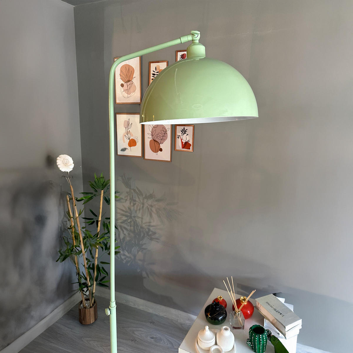 STEHLAMPE Norek aus Metall mit E27, verstellbarer Lampenschirm - Mintgrün, Metall (37/37/169cm) - Bamyum