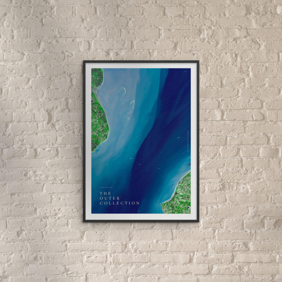 POSTER mit Rahmen Arch Atelier - The Outer Collection – 004 - Blau/Schwarz, Holz/Papier (30/40cm) - Poster&Frame