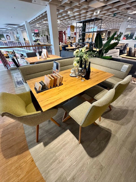 ECKBANKGRUPPE DINING SYSTEM - Koinor