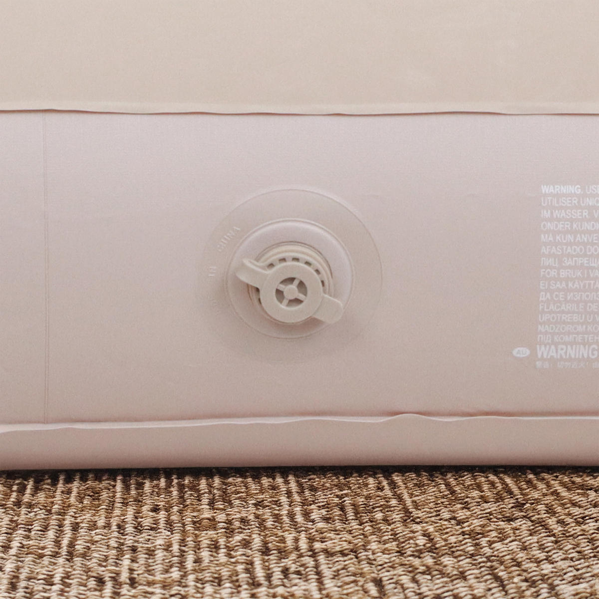LUFTBETT Luftmatratze selbstaufblasbar Camping CloudCoil beige mit ZenCharge USB Pumpe 191x137x25cm - Beige, Kunststoff (137/191cm) - Avenli
