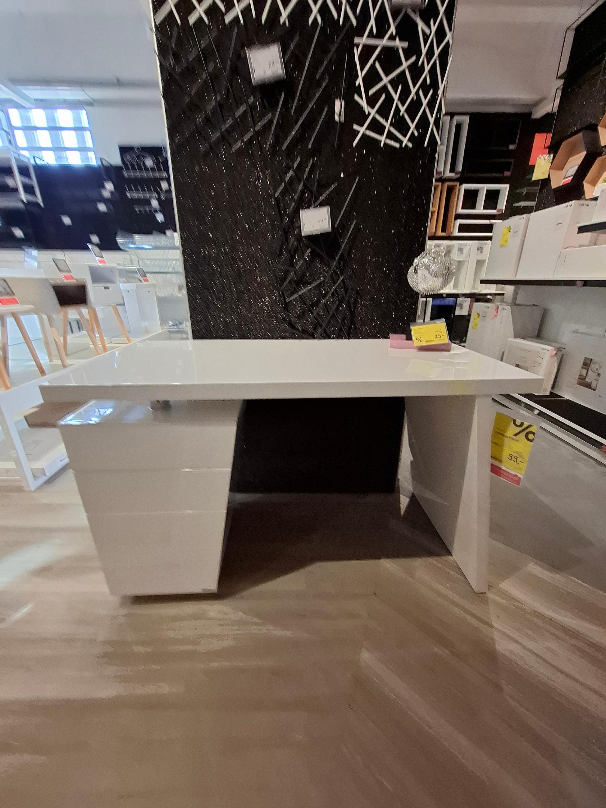 SCHREIBTISCH - Hom`in
