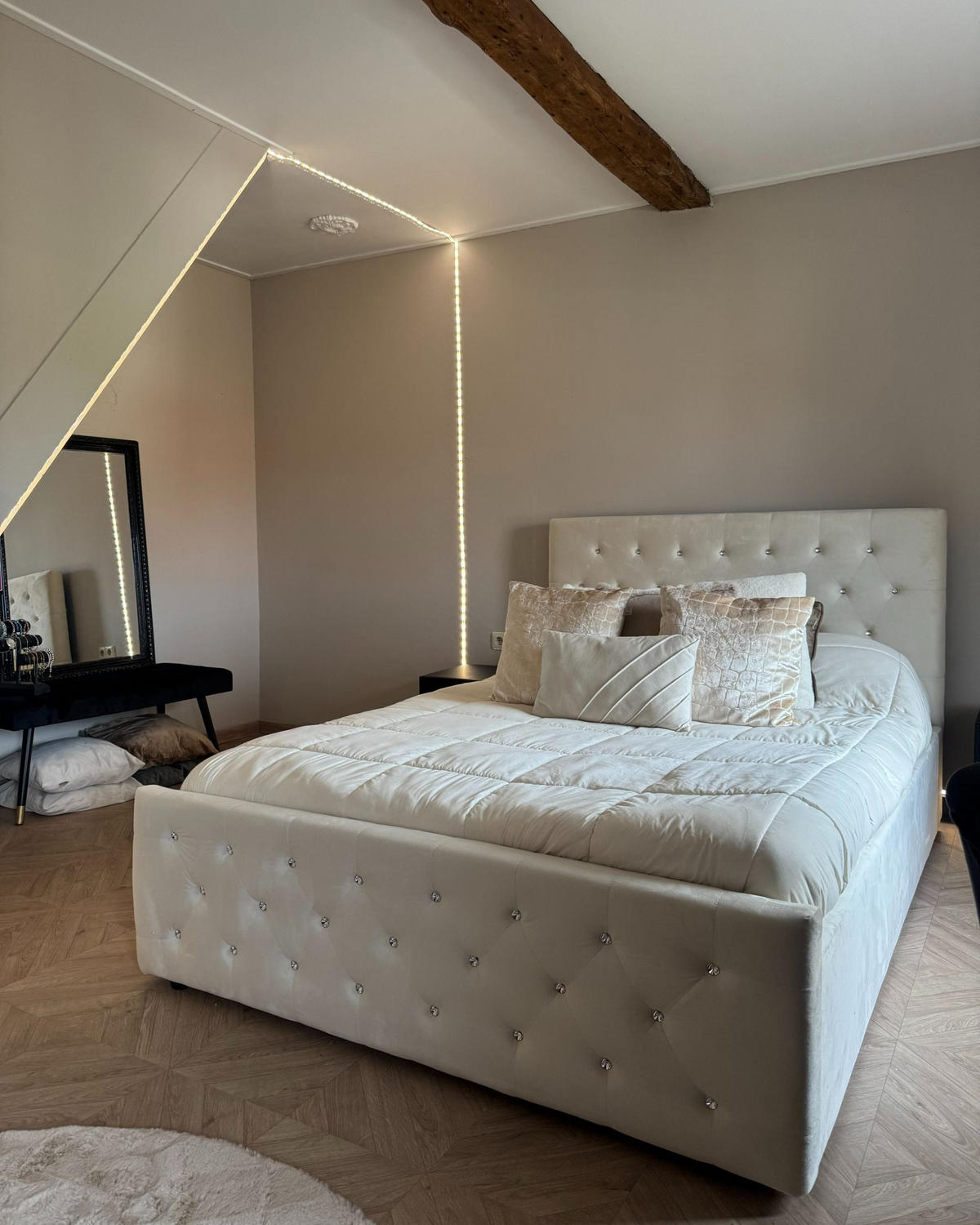 PAT TAPIȚAT 160/200cm bej deschis Amiens - bej, material textil (160/200cm) - Beliani