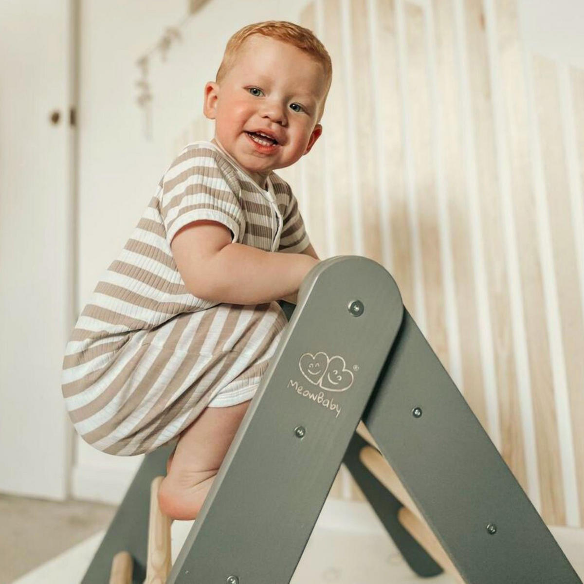 KLETTERDREIECK für Kinder, Montessori, Grau - Grau, Holz (59.5/59/60cm) - MeowBaby