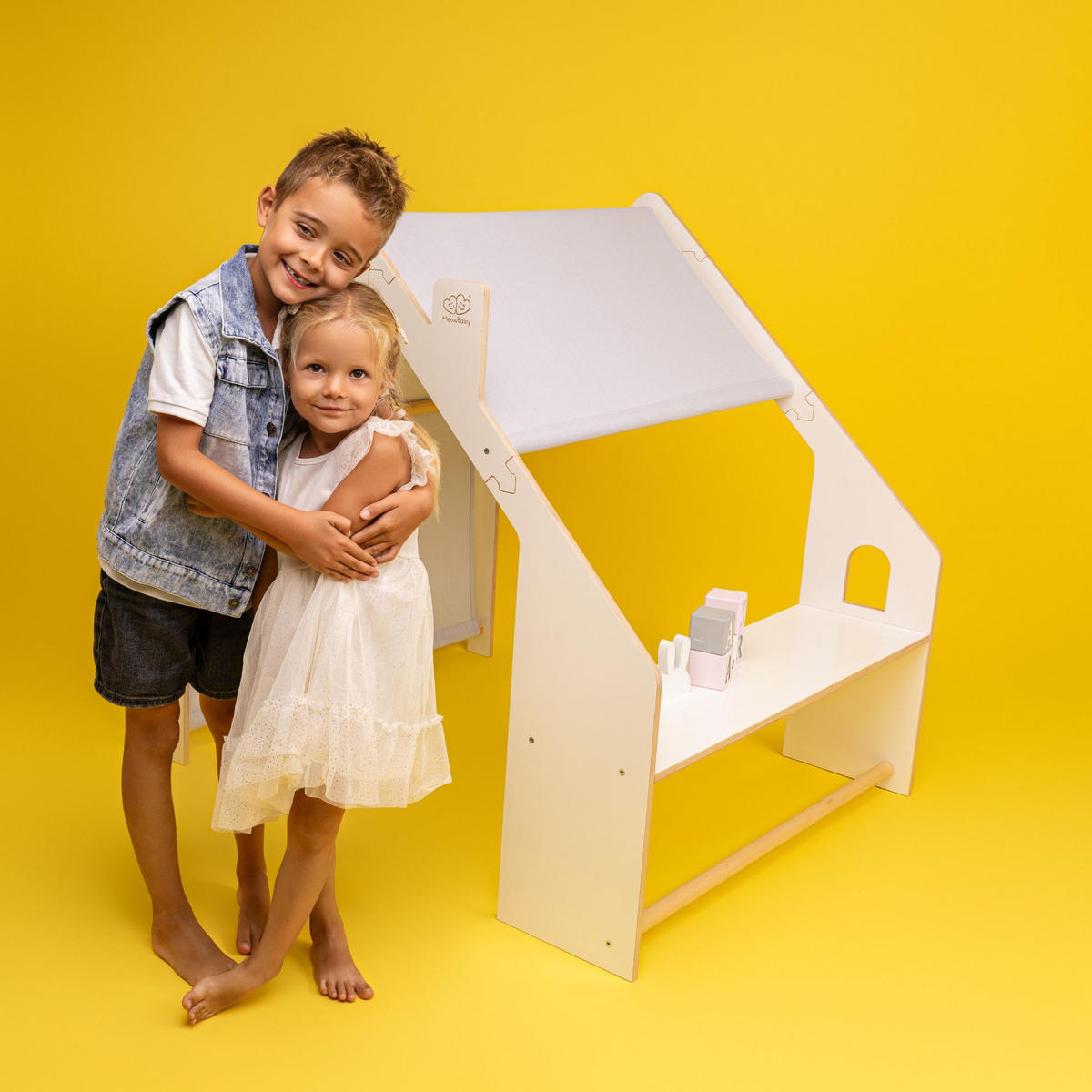 HOLZHÄUSCHEN Für Kinder mit Blauem Dach, Zarter Stoff, Spielhaus, Weiß - Weiß/Hellblau, Holz (110/112/98cm) - MeowBaby