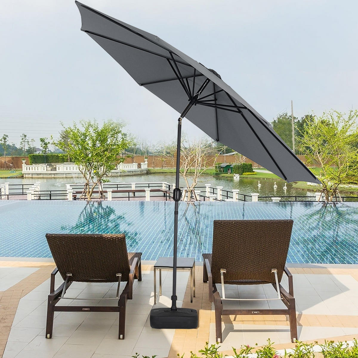 SONNENSCHIRM aus Polyester Metall in Grau mit befüllbarer Kunststoff-Sockel drehbar 360° neigbar 60° 3 x 2.4m Ø44,5 × 28 cm - Grau, Metall (300/240cm) - Livingandhome