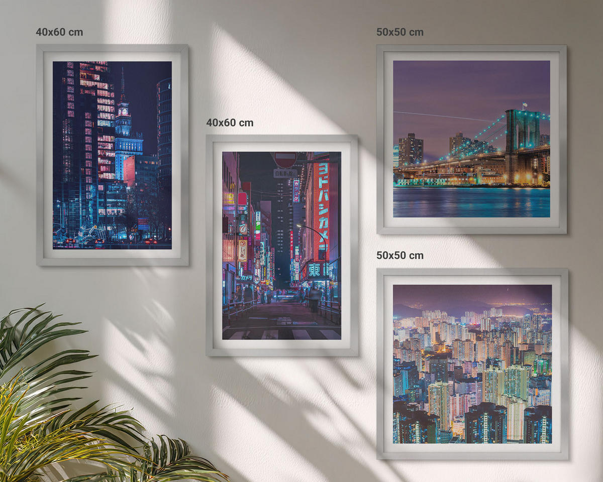 BILDER SET 4er Set - 50x50 cm & 40x60 cm Silberner Rahmen - Nachtstädte mit Neonlichtern - Silberfarben, Kunststoff (50/50cm) - TULUP