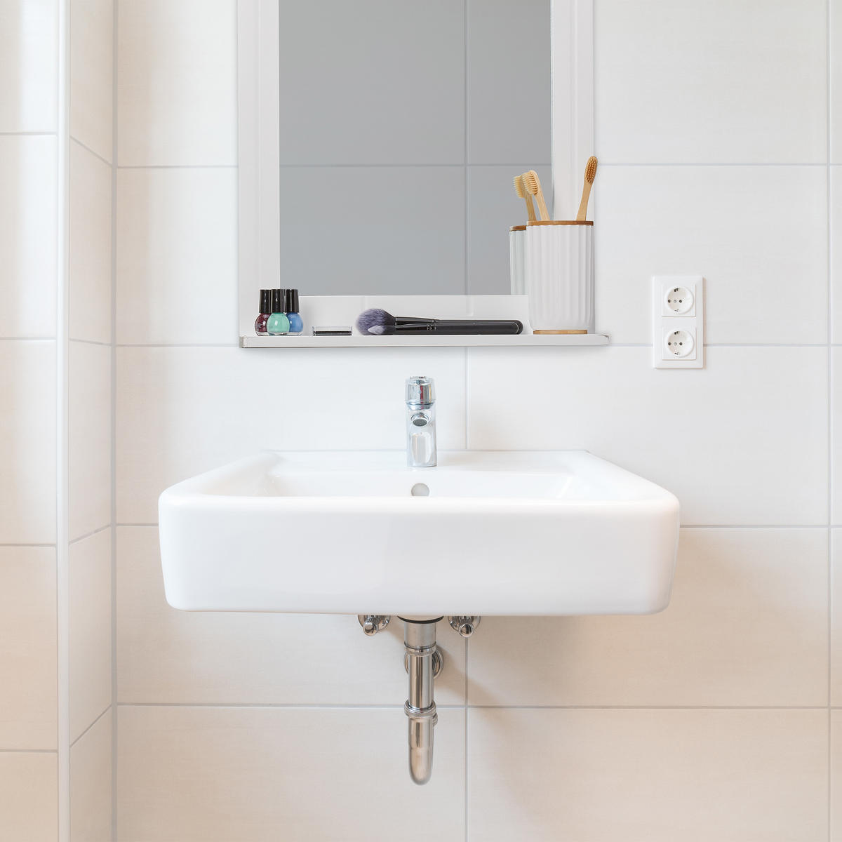 BADSPIEGEL - Weiß, Glas/Holzwerkstoff (40/55/12cm) - Relaxdays