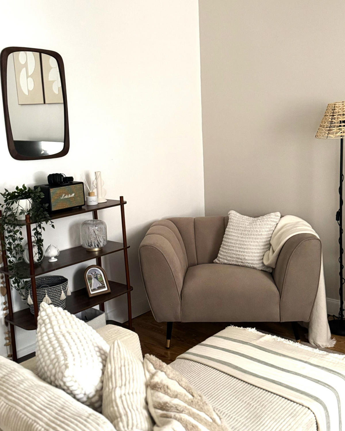 SESSEL Taupe Orsta - Taupe/Goldfarben, Textil (112/73/85cm) - Beliani