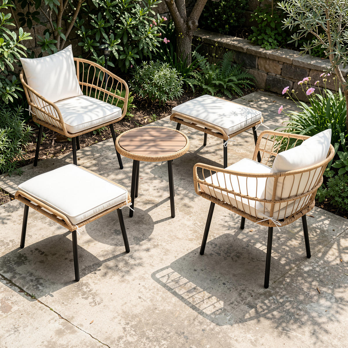 LOUNGEGARNITUR 5-tlg. Rattan Natur & Weiß Balkonmöbel mit Tisch, 2 Stühlen & 2 Hockern - Naturfarben, Textil - Urban Meuble